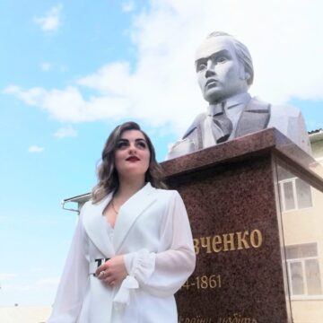 Юна співачка Наталія Мандзюк з Надвірнянщини провела черговий благодійний концерт на підтримку ЗСУ (ФОТО)