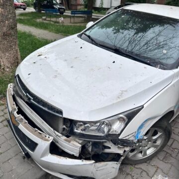 Три адмінматеріали склали франківські патрульні на нетверезого водія, який спричинив ДТП