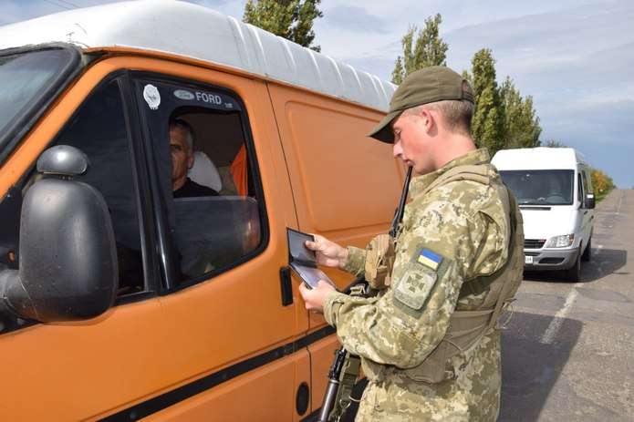 На Прикарпатті прикордонники посилено перевірятимуть туристів На Прикарпатті прикордонники посилено перевірятимуть туристів
