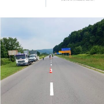 На дорогах Івано-Франківщини оновлюють розмітку