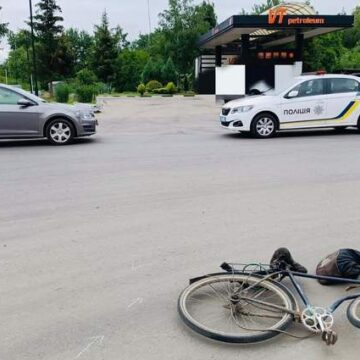 У Калуші винуватець смертельного ДТП відшкодував потерпілим по 200 тисяч грн і уник покарання У Калуші винуватець смертельного ДТП відшкодував потерпілим по 200 тисяч грн і уник покарання
