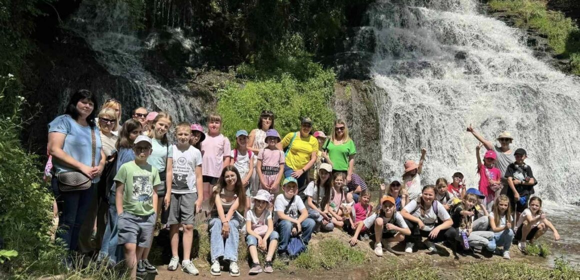 За участь у конкурсі малюнків юні калушани поїхали на екскурсію
