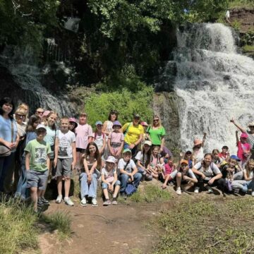 За участь у конкурсі малюнків юні калушани поїхали на екскурсію