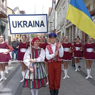 Калуські “Золоті сурми” та “Мажоретки” здобули призові місця на міжнародному фестивалі в Польщі