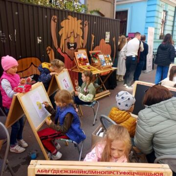 Літо в ритмі творчості запрошує провести франківських дітлахів Міський центр дитячої та юнацької творчості