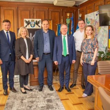 Міський голова Івано-Франківська зустрівся з послом Великобританії Міський голова Івано-Франківська зустрівся з послом Великобританії
