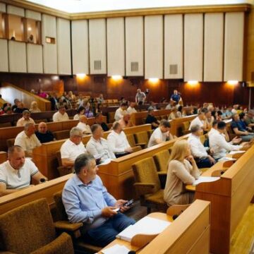 Івано-Франківська обласна рада збільшила обсяг доходів загального фонду бюджету області на 66,3 млн грн