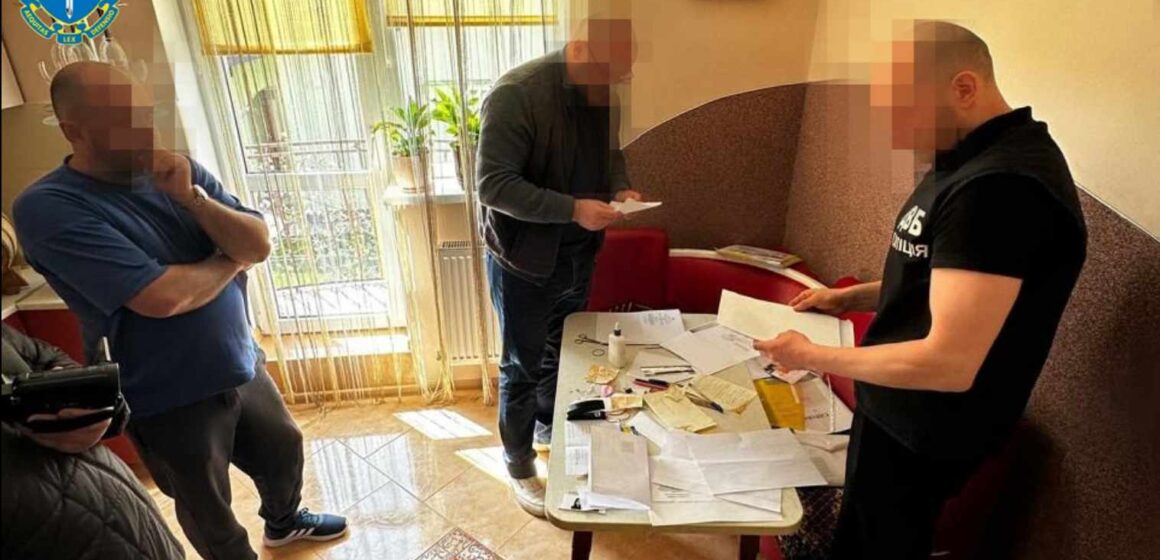 «Виготовив» за 700 доларів водійське посвідчення: на Прикарпатті судитимуть поліцейського (ФОТО)