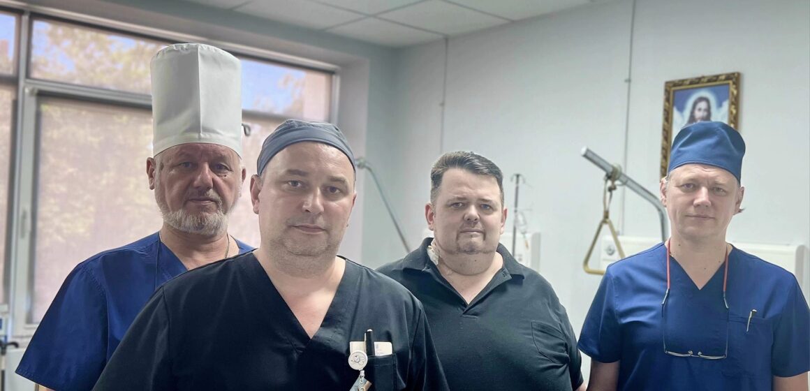 У Франківську успішно прооперували грижу пацієнту з вагою 230 кг У Франківську успішно прооперували грижу пацієнту з вагою 230 кг