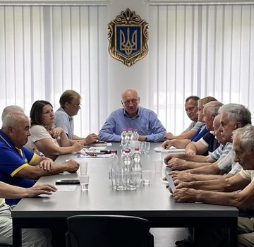 На раді старійшин Бурштина обговорили питання підготовки до опалювального сезону