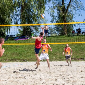 У Надвірній відбувся І тур чемпіонату Івано- Франківської області з пляжного волейболу