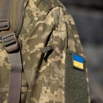 На Прикарпатті військовослужбовець уникнув суворого покарання за самовільне залишення частини На Прикарпатті військовослужбовець уникнув суворого покарання за самовільне залишення частини