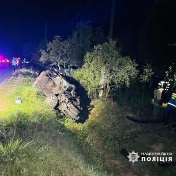 Двоє загиблих та троє малолітніх дітей в лікарні: подробиці ДТП у Делятині