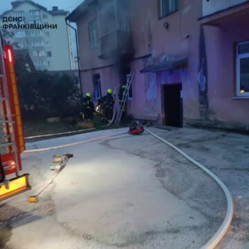 В Івано-Франківську горіла квартира В Івано-Франківську горіла квартира