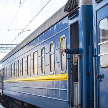 Укрзалізниця повідомила про затримку низки поїздів