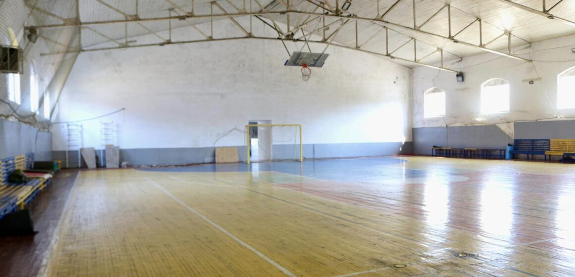 У Коломиї оновлять комунальний спортзал на вулиці Довбуша