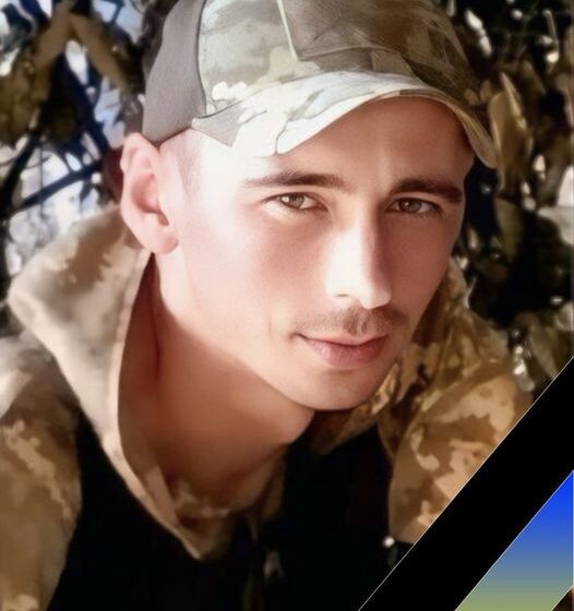 «На щиті» повертається з війни 33-річний воїн Андрій Хибінь з Прикарпаття