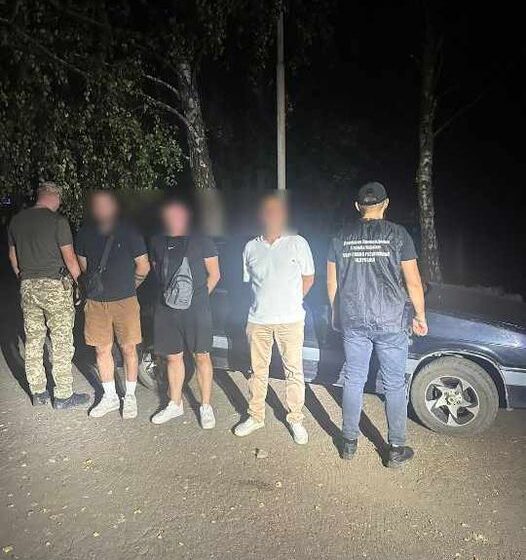 Намагався переплисти Тису: на кордоні з Румунією прикордонники затримали прикарпатця