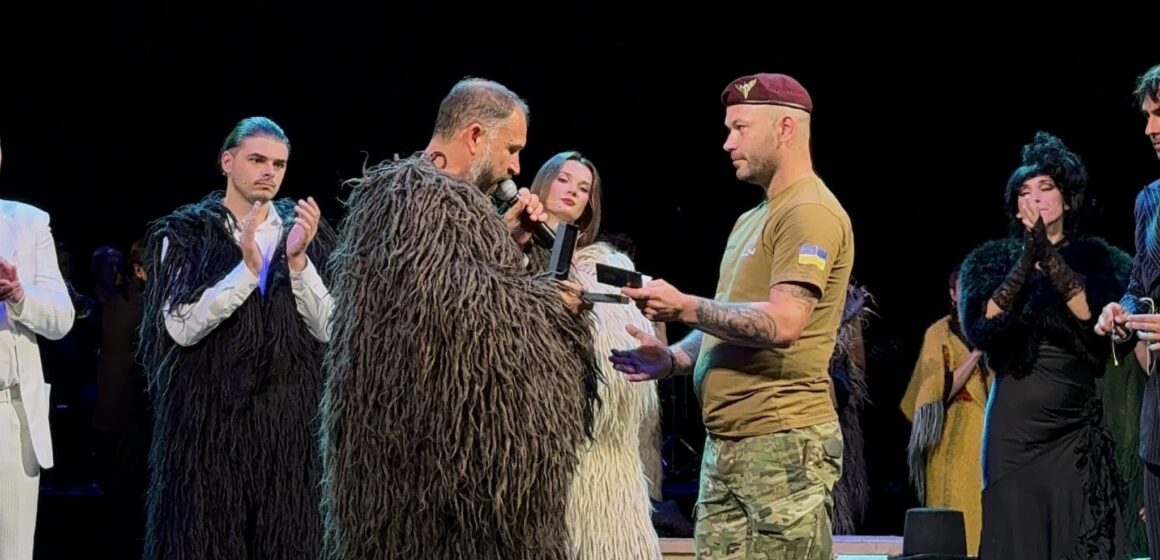 “Зірка пошани”: Ростислав Держипільський отримав відзнаку від військовослужбовців