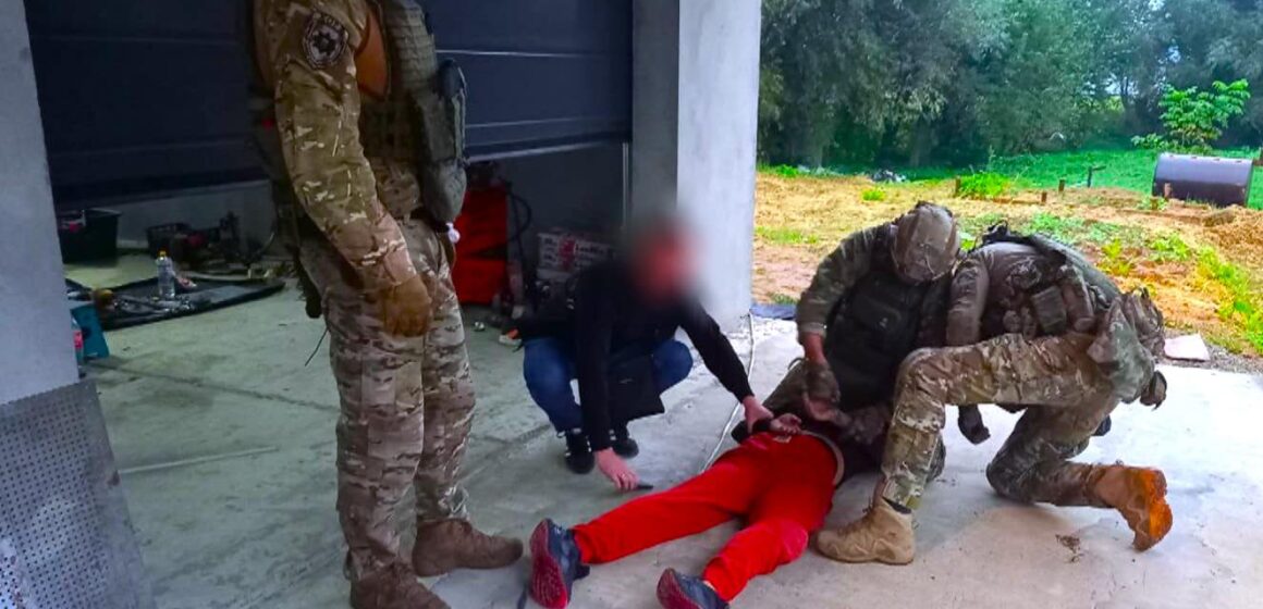 На Косівщині викрили канал збуту вогнепальної зброї та боєприпасів