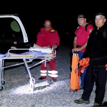 У Карпатах травмувалась туристка: допомогу надавали гірські рятувальники