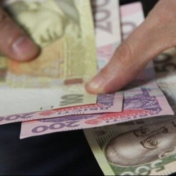 Начальниця пошти на Надвірнянщині привласнила майже 130 тисяч гривень Начальниця пошти на Надвірнянщині привласнила майже 130 тисяч гривень