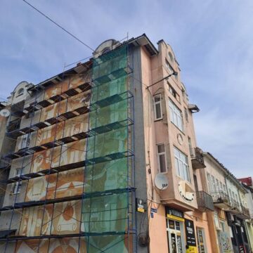 У Калуші ремонтують один із найстаріших будинків