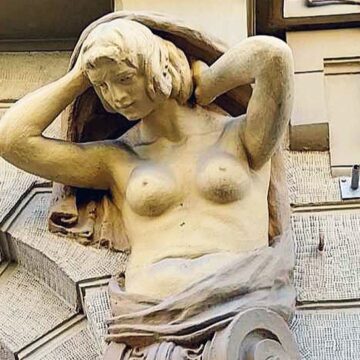 Еротика в архітектурі Івано-Франківська Еротика в архітектурі Івано-Франківська