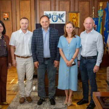 Міський голова Івано-Франківська зустрівся з уповноваженим із захисту державної мови