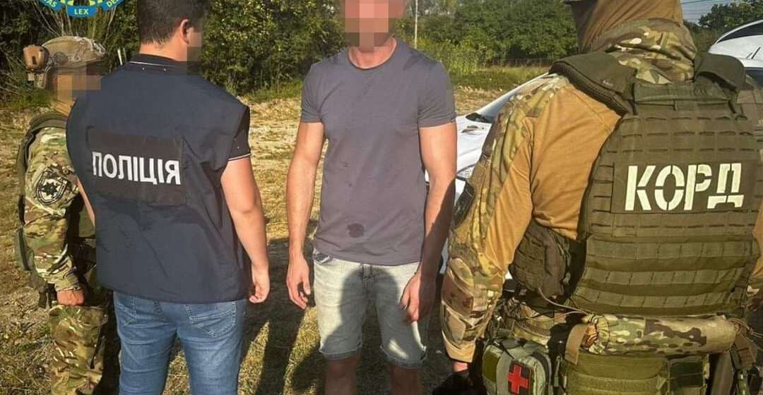 Шантажував жінку інтимними фото: в Івано-Франківську за вимагання судитимуть чоловіка