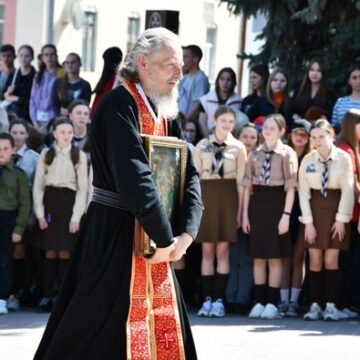 Сьогодні до Рогатина прибуде ікона Коронація Пресвятої Богородиці на Царицю неба і землі Пресвятою Тройцею