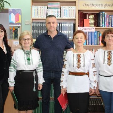 У Ямниці привітали з ювілеями трьох учасниць хорової капели “Дзвін”