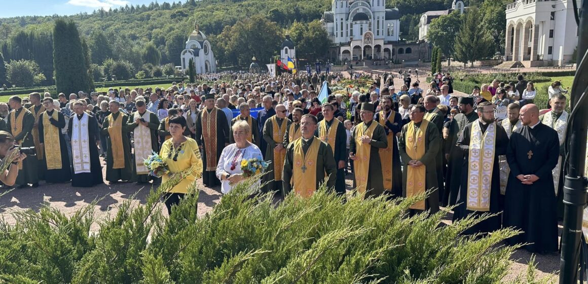 У Зарваниці відбулося XVI Всеукраїнське військове паломництво