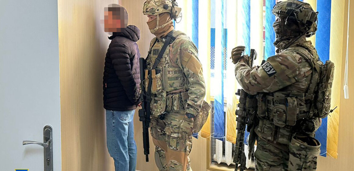 СБУ заблокувала ще один канал втечі ухилянтів з Івано-Франківщини за кордон через Карпати СБУ заблокувала ще один канал втечі ухилянтів з Івано-Франківщини за кордон через Карпати