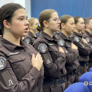 У ліцеї безпекового спрямування МВС діти українських оборонців з Прикарпаття склали присягу на вірність українському народу