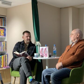 В Івано-Франківську презентували новий роман Василя Добрянського “Самотній ворон”