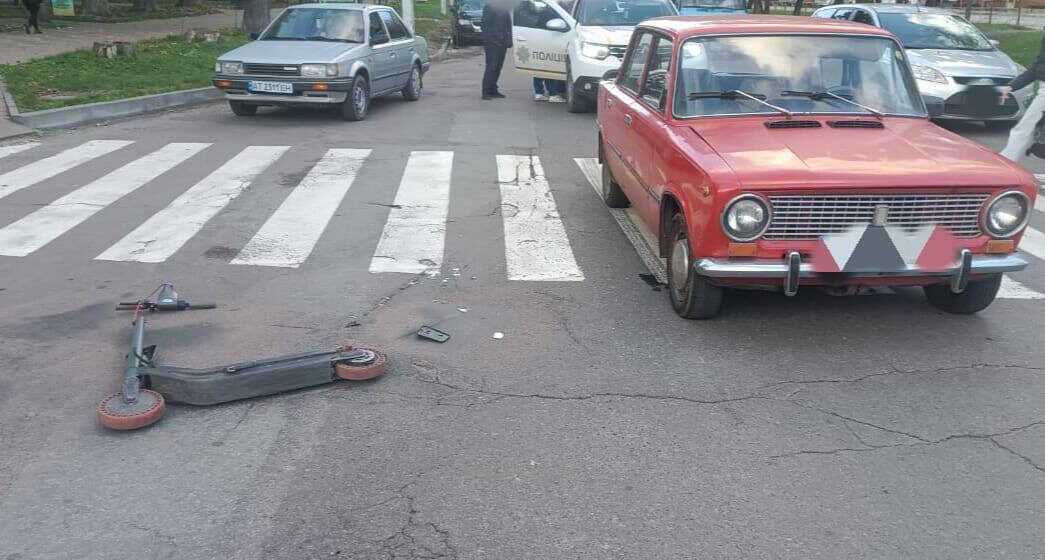 В Калуші на пішохідному переході водій «Жигулі» збив дитину на самокаті