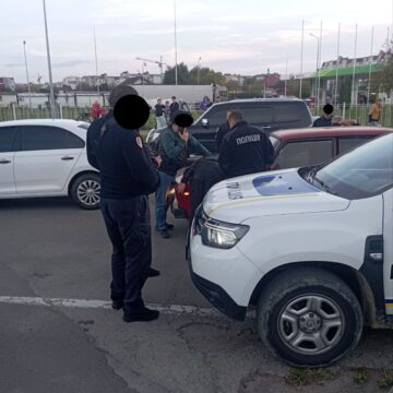 Калуські муніципали допомогли поліції затримати квартирних крадіїв