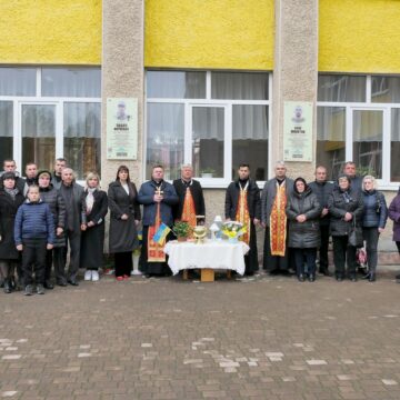 У Тисмениці відкрили меморіальні дошки Павлу Фученку та Олегу Микитину