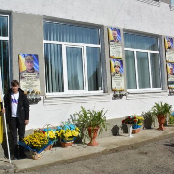 На Надвірнянщині відкрили меморіальну дошку загиблому воїну Миколі Легеньких На Надвірнянщині відкрили меморіальну дошку загиблому воїну Миколі Легеньких