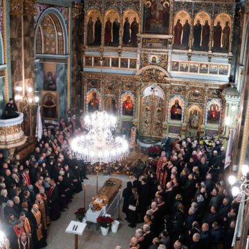 В Івано-Франківську попрощалися з політиком та меценатом Володимиром Балагурою В Івано-Франківську попрощалися з політиком та меценатом Володимиром Балагурою