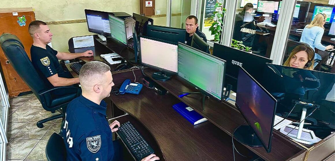 За хибні виклики поліції на Прикарпатті цьогоріч оштрафовано 2366 осіб За хибні виклики поліції на Прикарпатті цьогоріч оштрафовано 2366 осіб