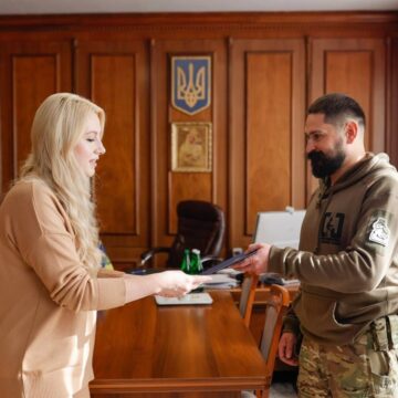 Військового медика з Прикарпаття Андрія Чередарчука нагороджено Почесною грамотою РНБО України
