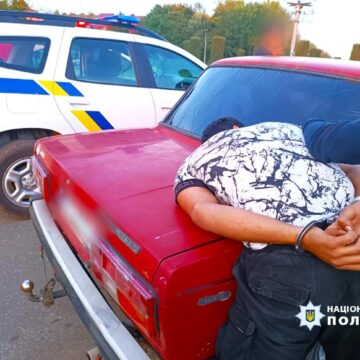Поцупив заощадження з будинку пенсіонерки: прикарпатські поліцейські «по гарячих слідах» затримали злодія (ФОТО)