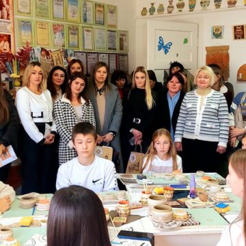 У Кутській художній школі пройшов Обласний семінар викладачів образотворчого та декоративно-ужиткового мистецтва