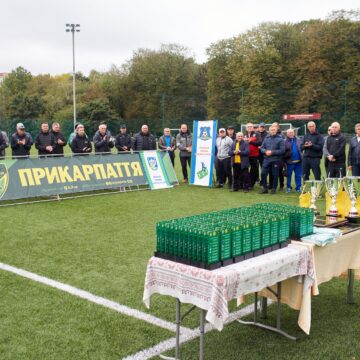 У Івано-Франківську відбулось відкриття обласного турніру “Меморіал ветеранів Прикарпатського футболу”