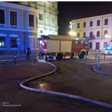 Під час пожежі у квартирі в Івано-Франківську загинула літня жінка