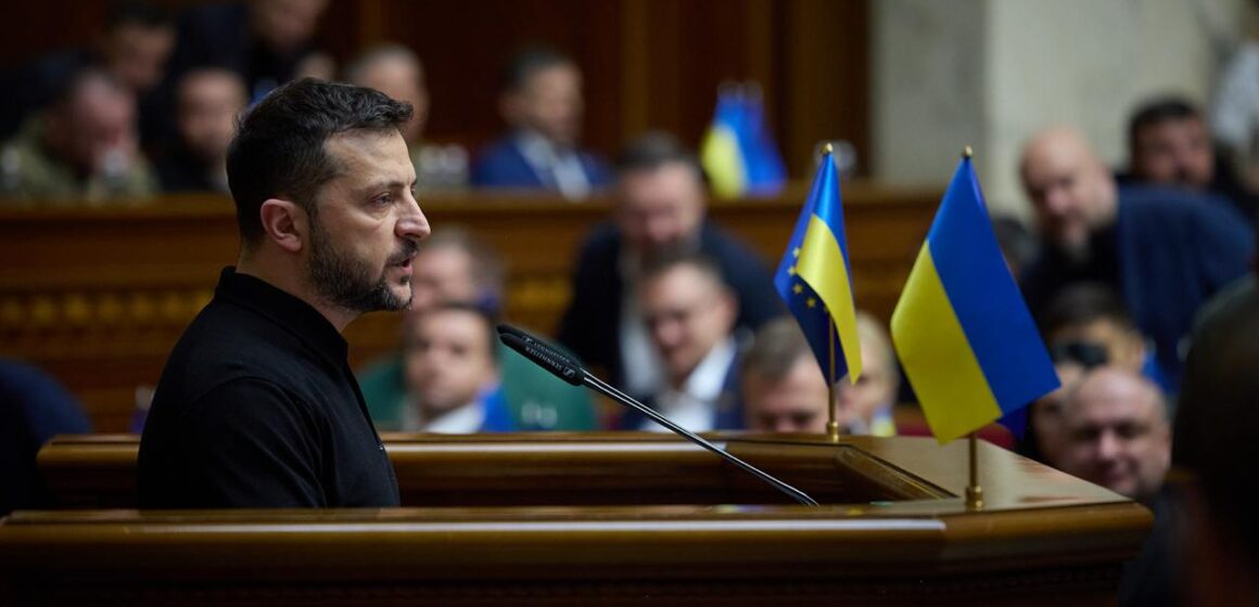 Володимир Зеленський представив План перемоги народним депутатам та українській спільноті Володимир Зеленський представив План перемоги народним депутатам та українській спільноті