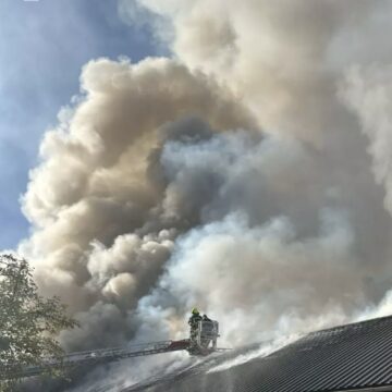 В Івано-Франківську горів популярний заклад доставки їжі (ФОТО)