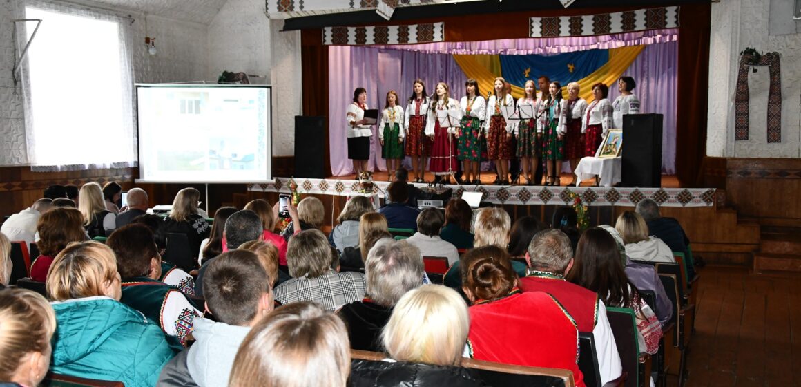 Жителі трьох сіл Рогатинщини долучились до мандрівної ініціативи «Моє село – краплинка України»  проєкту «Спадок»